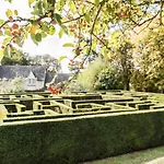 Chateau De Noirieux 4* Briollay