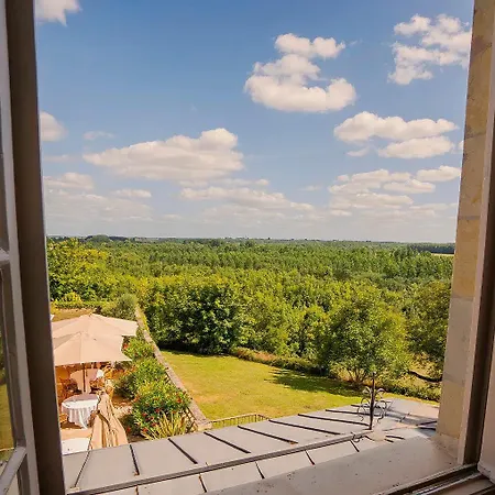 Chateau De Noirieux 4*