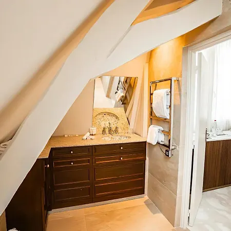 Chateau De Noirieux 4* Briollay