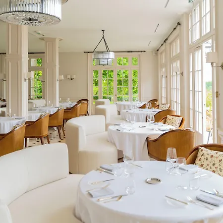 Hotel Chateau De Noirieux 4*