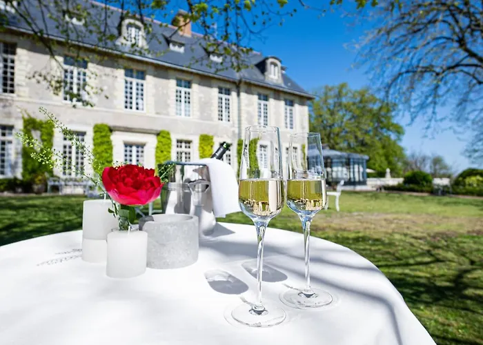 Chateau De Noirieux 4* Briollay