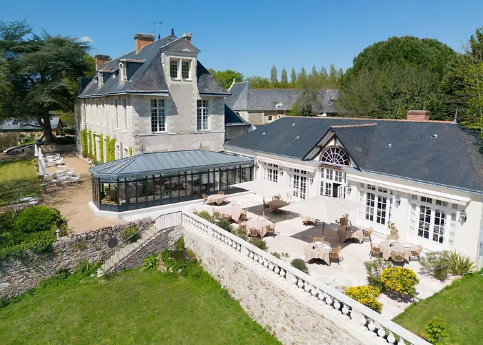 Chateau De Noirieux 4*