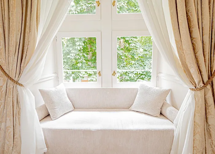 Hotel Chateau De Noirieux 4*