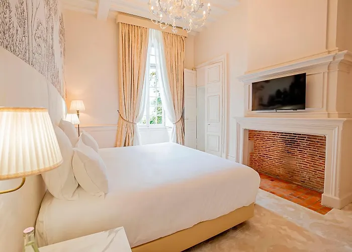 Hotel Chateau De Noirieux Briollay