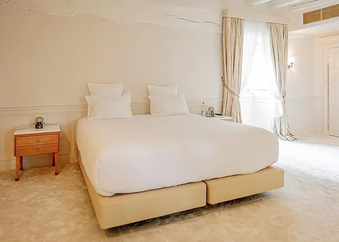 Chateau De Noirieux Briollay