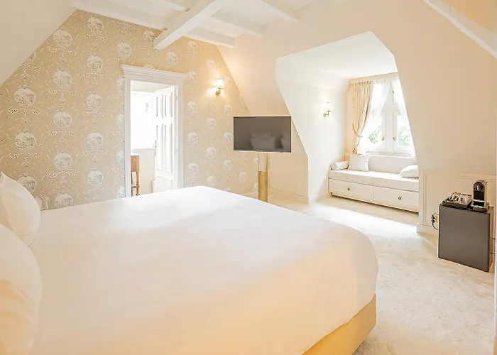 Chateau De Noirieux Briollay