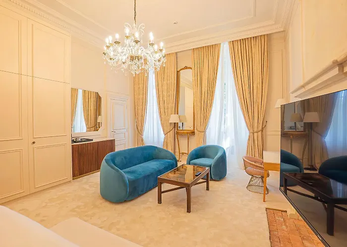 Chateau De Noirieux Hotel 4*